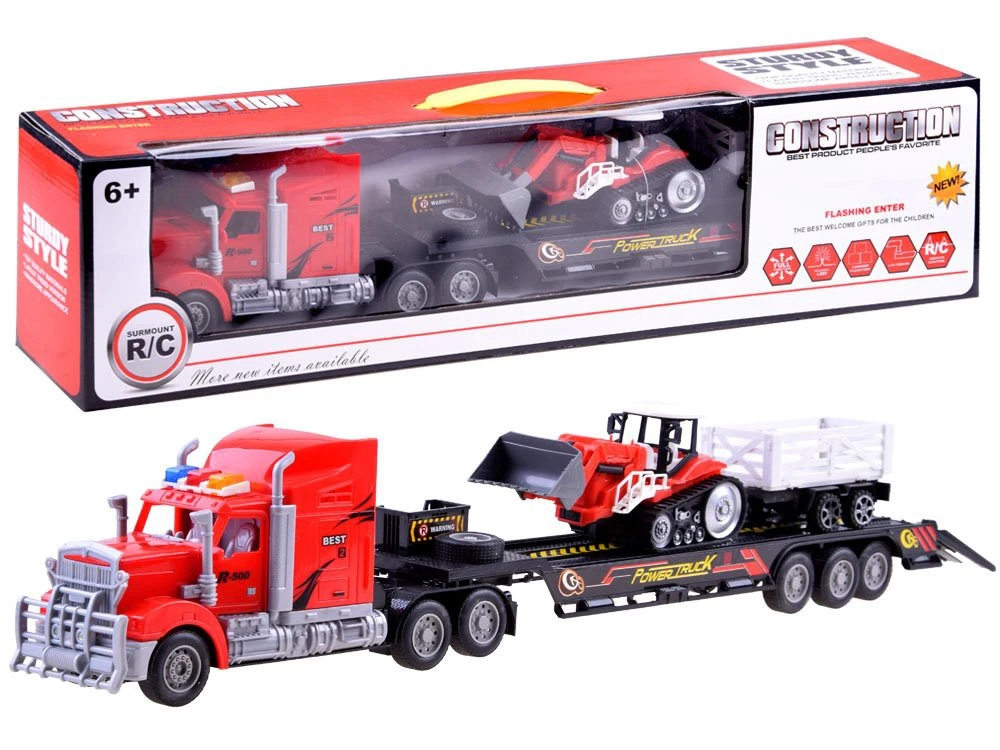 Távirányítós kamion piros színben, egy kraktort és egy pótkocsit szállít
