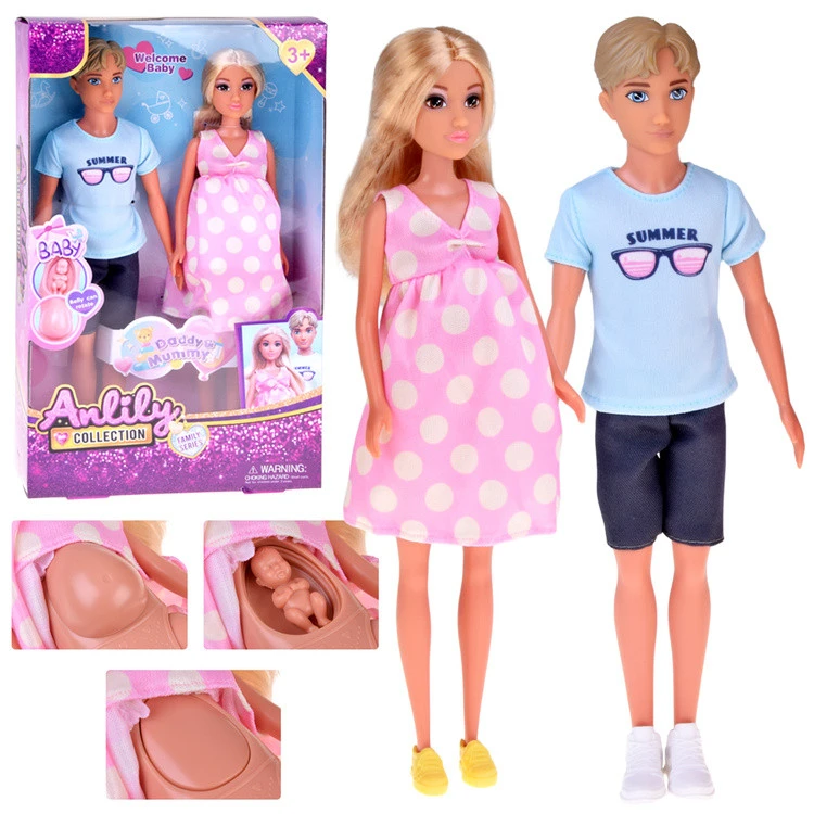 Anily terhes baba apukával és újszülöttel