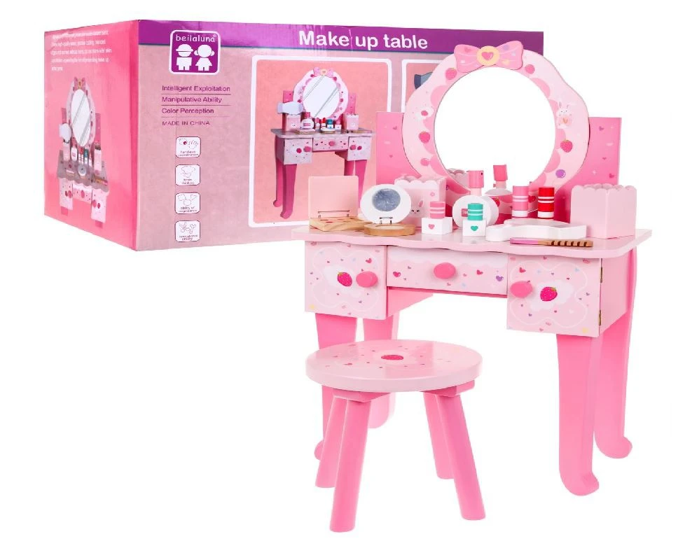 Rózsaszín fa fésülködőasztal kis székkel és kiegészítőkkel